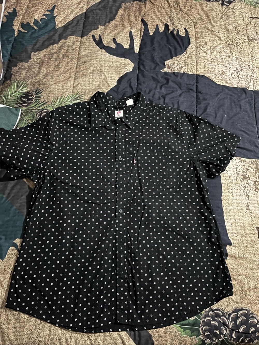 EUC NICE LEVI BUTTON UP SHIRT SIZE 2xlarge